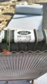 Радиатор охлаждения двигателя  Ford Fiesta / Fusion 1.4 TDCI 2S6H8005AD